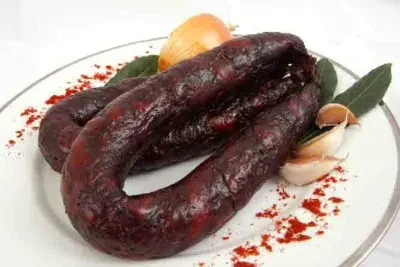 Meat the World - Moira